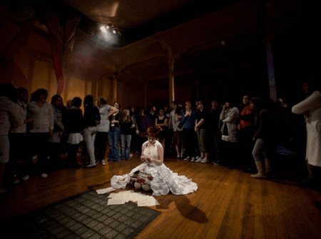 Zen Zen Zo Physical Theatre - Great Ocean Road Tourism 2