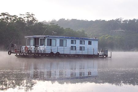 Clyde River Houseboats - Great Ocean Road Tourism 1