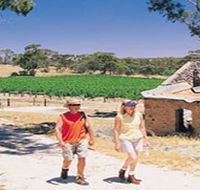 Inchiquin Lake - Great Ocean Road Tourism