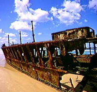 Maheno Shipwreck - Great Ocean Road Tourism