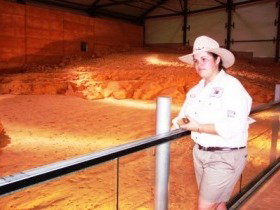 Dinosaurs And Opals Four Wheel Drive Track - Great Ocean Road Tourism 0