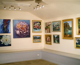 Ros McArthur Art Studio - Great Ocean Road Tourism 0