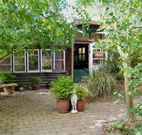 Gumnut Hideaway Gallery - Great Ocean Road Tourism