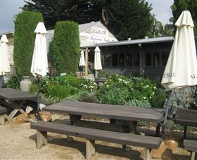 T'Gallant Winemakers - Great Ocean Road Tourism 1