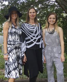 Sacs On Jenkins - Great Ocean Road Tourism 1