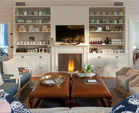 East Coast Lounge - Great Ocean Road Tourism 1