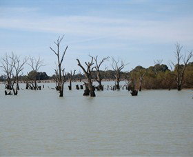 Lake Victoria - Great Ocean Road Tourism 3