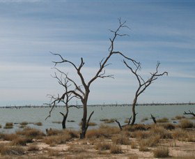 Lake Victoria - Great Ocean Road Tourism 6