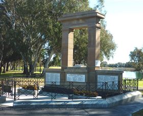 Memorial Park And Garden - Great Ocean Road Tourism 0