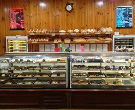 Strathy Hot Bread - Great Ocean Road Tourism 0