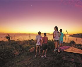 Bushwalking On Keswick Island - Great Ocean Road Tourism 3