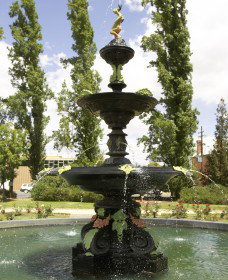 Victory Memorial Gardens - Great Ocean Road Tourism 1