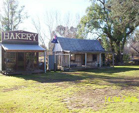 Woolpack Inn Museum - Great Ocean Road Tourism 2