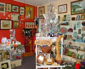 Country Brushstrokes - Great Ocean Road Tourism 0