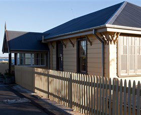 East Coast Lounge - Great Ocean Road Tourism 2