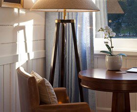 East Coast Lounge - Great Ocean Road Tourism 4