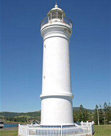 Kiama Lighthouse - Great Ocean Road Tourism 0
