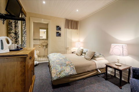 Peel Inn Nundle - Great Ocean Road Tourism 0