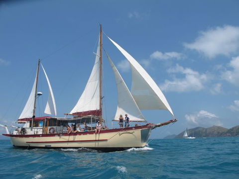 Adventure, Cruise, Dive And Outer Reef - Whitsundays Sailing Adventures - Great Ocean Road Tourism 3