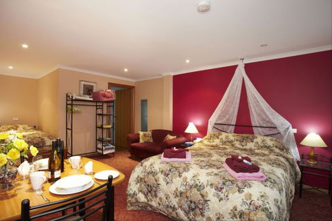 NorthEast Restawhile Bed And Breakfast - Great Ocean Road Tourism 7