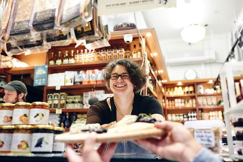 Queen Victoria Market Ultimate Foodie Tour - Great Ocean Road Tourism 13