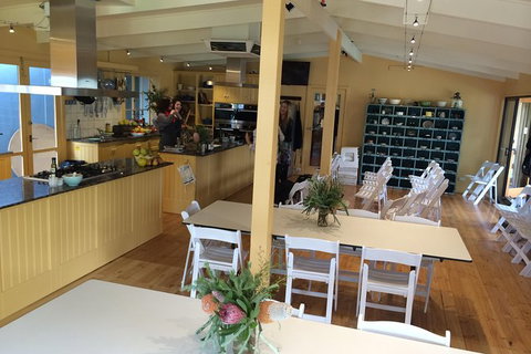 Barossa Valley Via Hahndorf ( Historical German Village ) Inc Maggie Beers Farm - Great Ocean Road Tourism 31