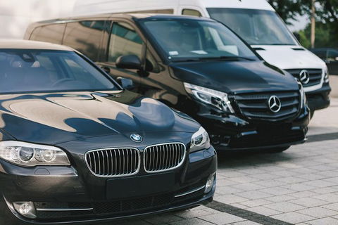 Adelaide Airport To Hotel Round-Trip Private Business Transfer - Great Ocean Road Tourism 0