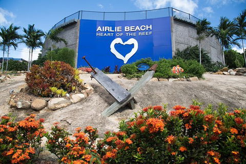 Airport Transfers - Return (round Fare) Share Shuttle Service - Great Ocean Road Tourism 5
