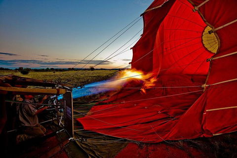 Early Morning Ballooning In Alice Springs - Great Ocean Road Tourism 1