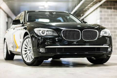 Family Sydney Airport Departure Transfer - Great Ocean Road Tourism 2