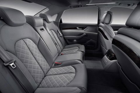 Arrival Private Transfer Sydney Airport SYD To Sydney By Business Class Car - Great Ocean Road Tourism 1