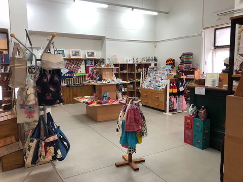 Copper Country Keepsakes - Great Ocean Road Tourism 0