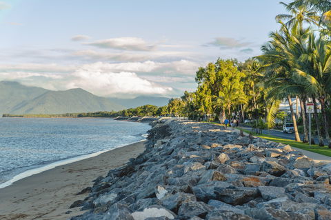 Machans Beach - Great Ocean Road Tourism 1