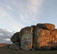 Thunderbolts Rock - Great Ocean Road Tourism