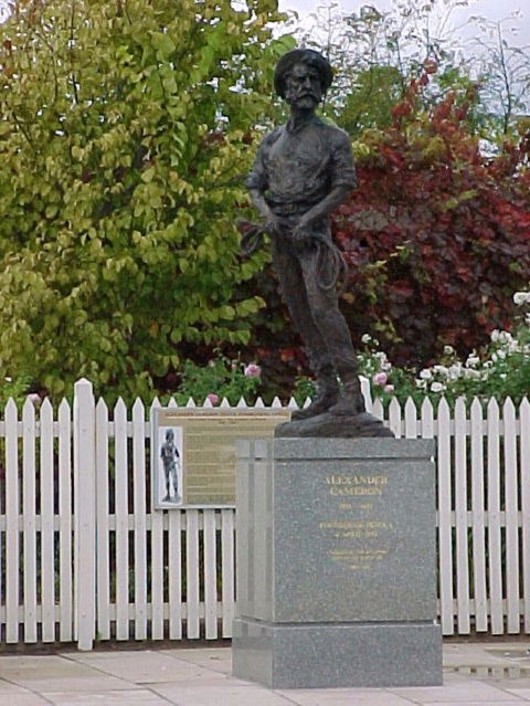 Alexander Cameron Statue - Great Ocean Road Tourism 0