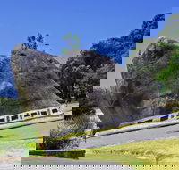 Dog Rock - Great Ocean Road Tourism