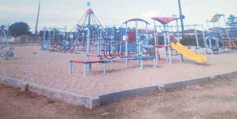 Edithburgh Playground - Great Ocean Road Tourism 0