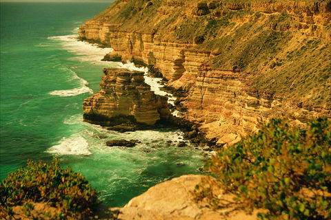 Island Rock And Natural Bridge - Great Ocean Road Tourism 0