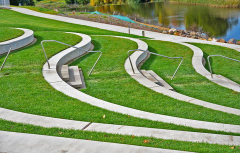 Queen Elizabeth Ll Park Queanbeyan - Great Ocean Road Tourism 2
