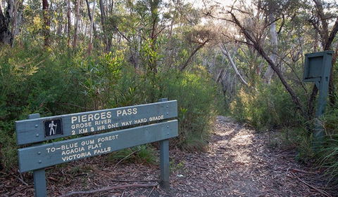 Pierces Pass - Great Ocean Road Tourism 1