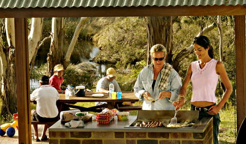 Apsley Falls Picnic Area - Great Ocean Road Tourism 0