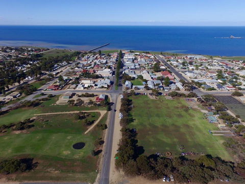 Ardrossan Lookout - Great Ocean Road Tourism 0
