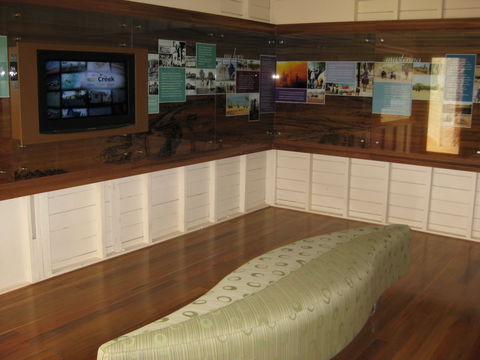 At The Creek Visitor Information Centre - Great Ocean Road Tourism 1