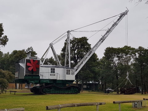 Coleambally Bucyrus Erie Dragline Excavator - Great Ocean Road Tourism 0