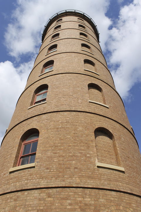 East  Bundaberg Water Tower - Great Ocean Road Tourism 1