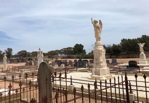 Kadina Cemetery - Great Ocean Road Tourism 1
