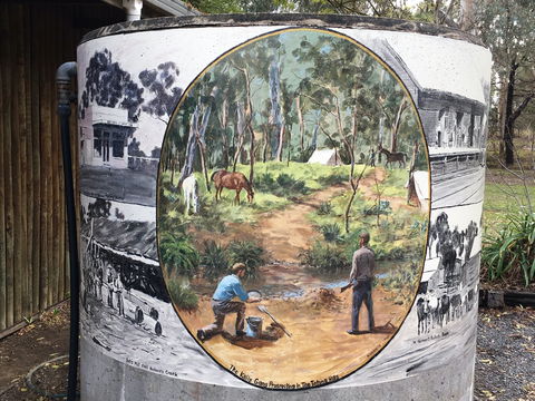 Tatong Tavern Water Tank - Great Ocean Road Tourism 0