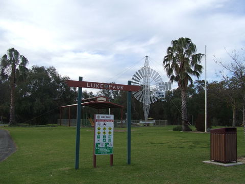 Luke Park And Jerilderie Lake - Great Ocean Road Tourism 0