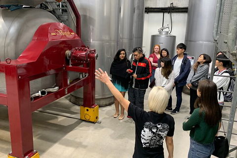 Hunter Valley Small Group Wine, Gin, Cheese & Chocolate Tour - Great Ocean Road Tourism 9