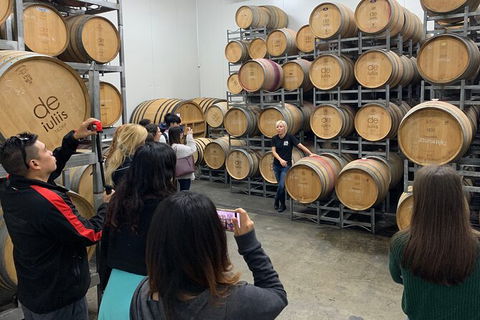 Hunter Valley Small Group Wine, Gin, Cheese & Chocolate Tour - Great Ocean Road Tourism 8